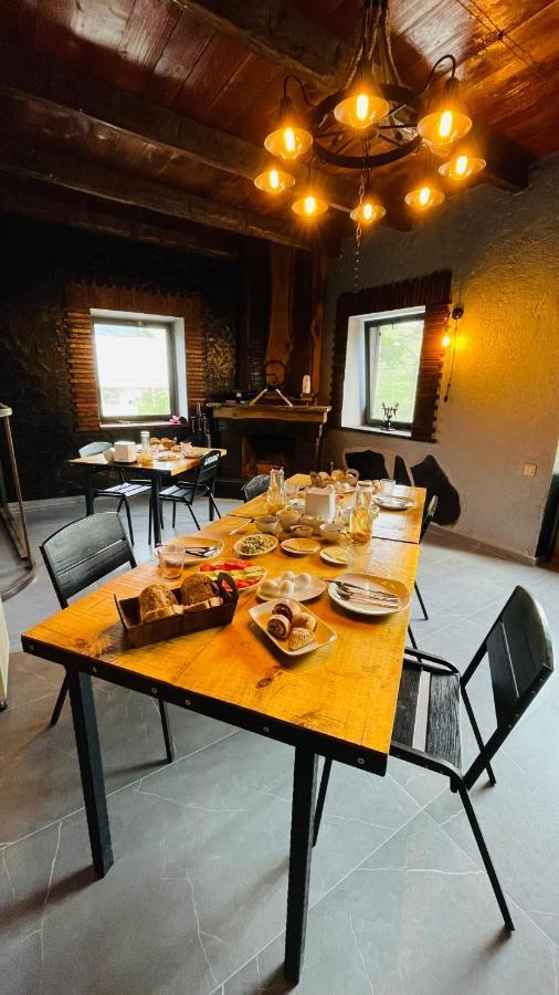 Hotel Hobbiton Near Vardzia Caves T'mogvi Ngoại thất bức ảnh