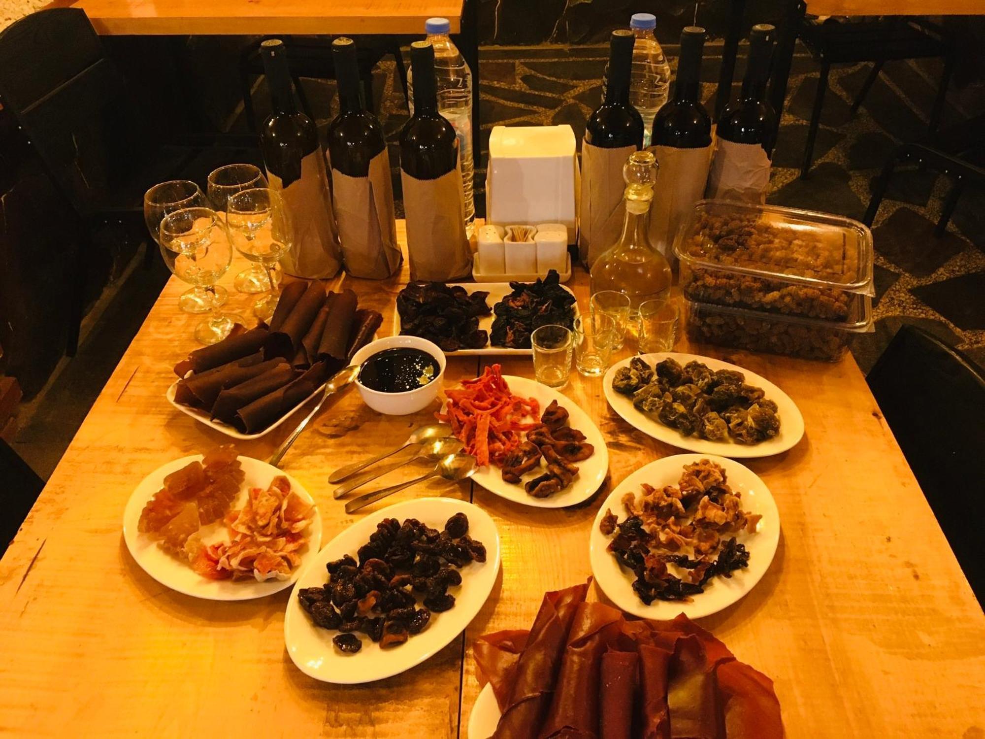 Hotel Hobbiton Near Vardzia Caves T'mogvi Ngoại thất bức ảnh