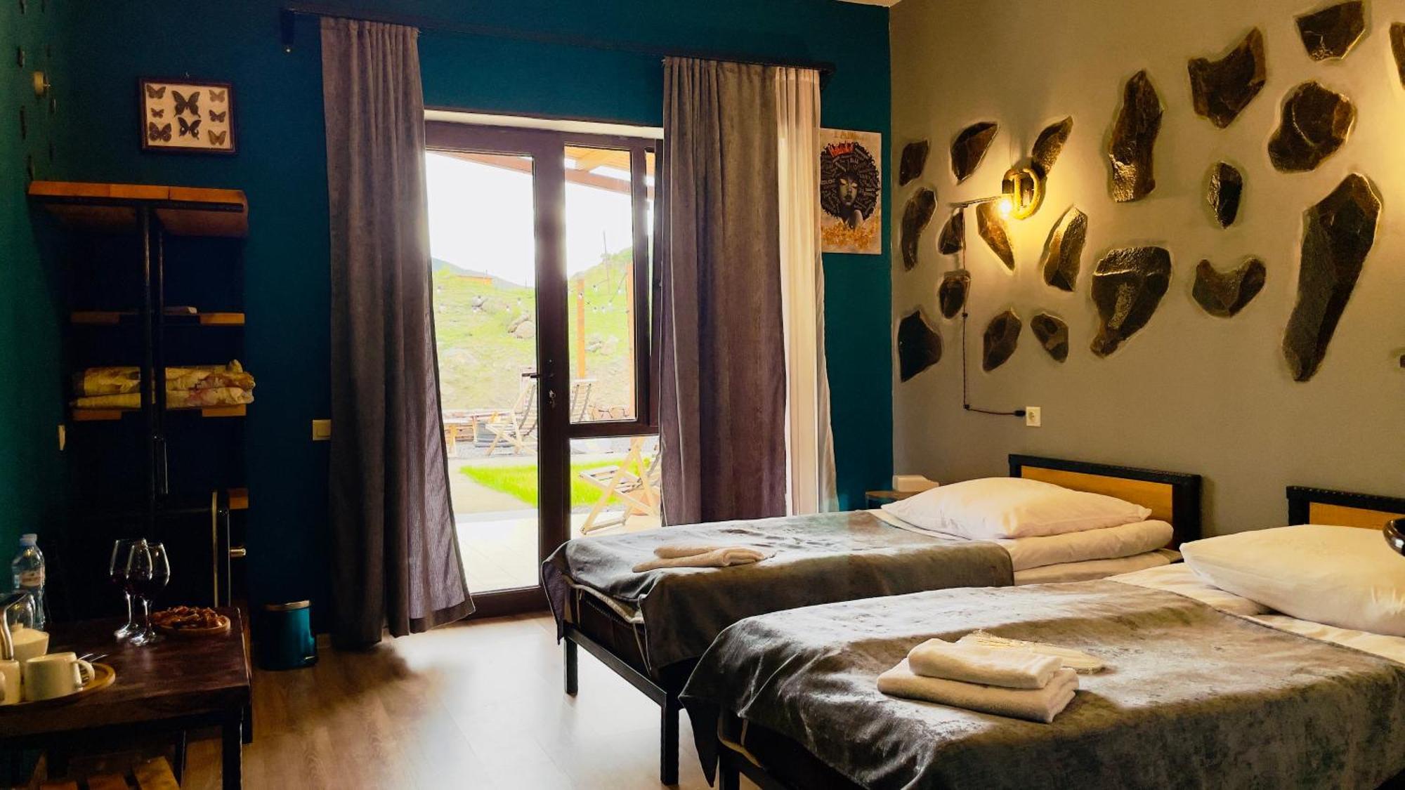 Hotel Hobbiton Near Vardzia Caves T'mogvi Ngoại thất bức ảnh